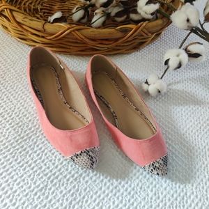 Old Navy soft suede loafs